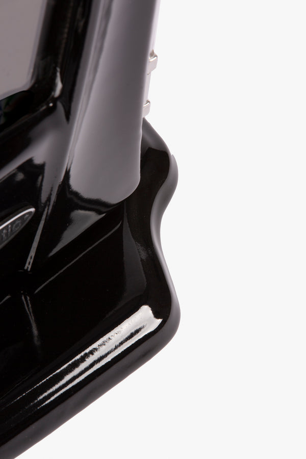 Lough - Black Enamel